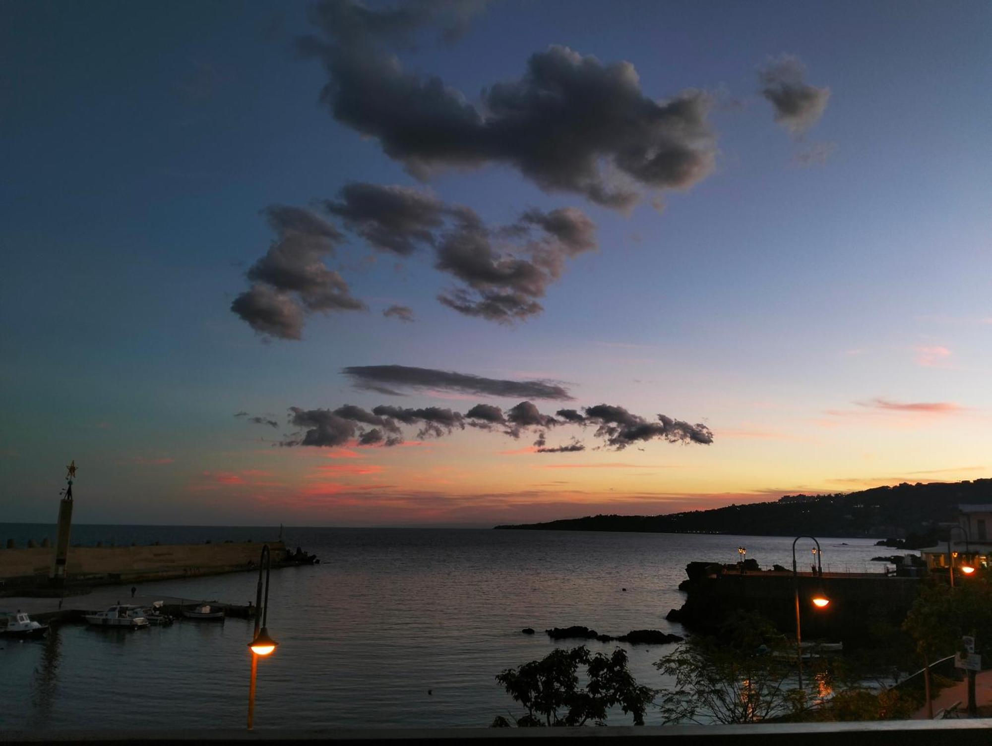 B&B La Spiaggetta Di Stazzo アチレアーレ エクステリア 写真